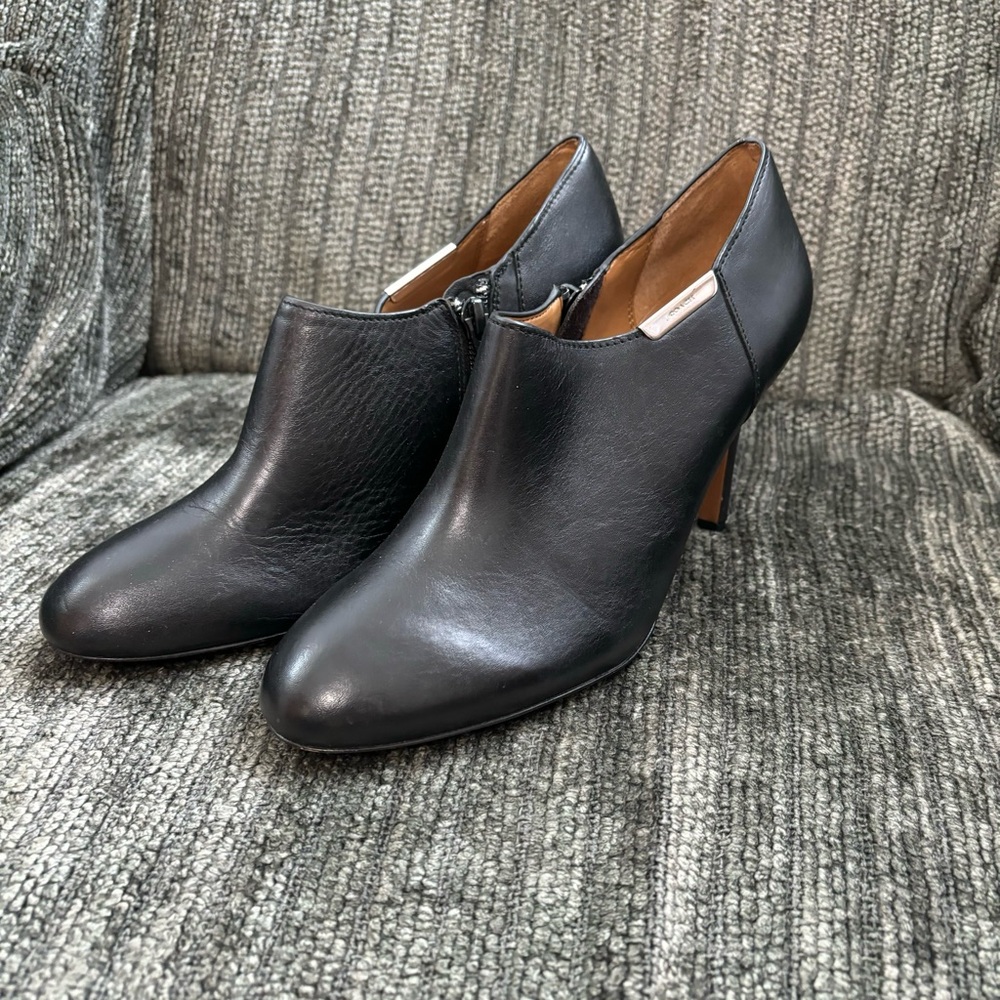Coach size 7